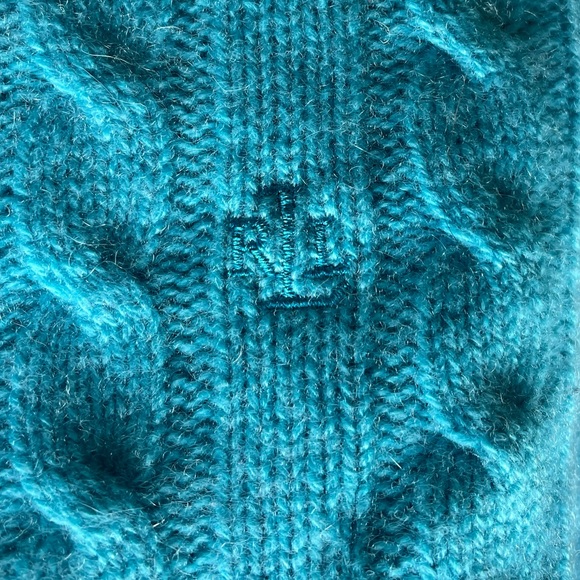 Lauren Ralph Lauren Women’s Cashmere Sweater - Picture 3 of 5